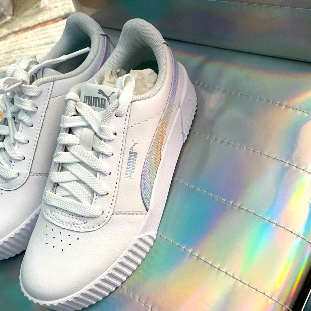 BRAND NEW PUMA SNEAKERS SIZE 6